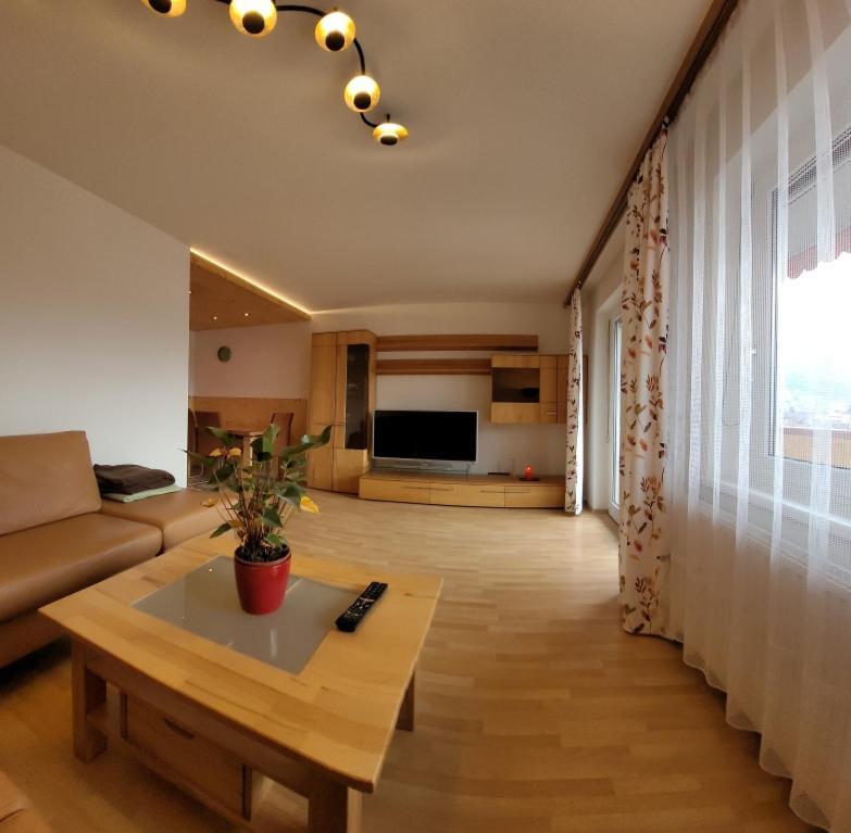 Alpen Appart Bludenz City Bagian luar foto